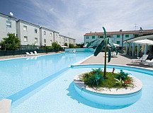 Apartmány Long beach village - Lido Adriano