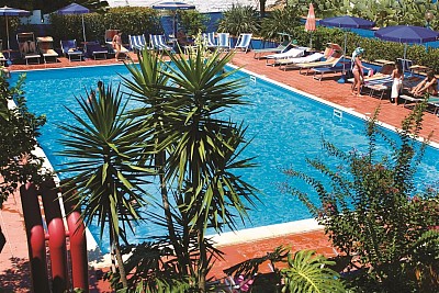 Apartmány Esmeraldo - Capo Vaticano letecky