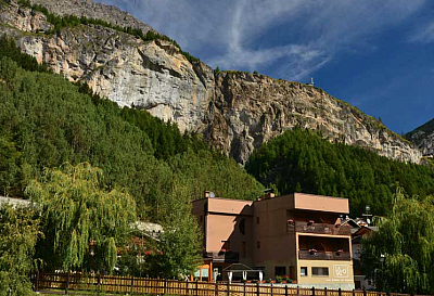 Hotel La Val ** s polpenziou - Valdidentro