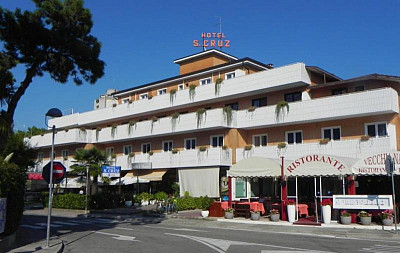 Hotel Santa Cruz*** s polopenzí - Lignano Pineta