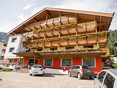 Hotel Engel*** s polopenzí - Canazei