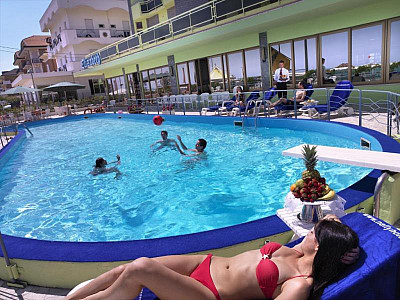 Hotel Elizabeth**** s plnou penziou - Bellaria Igea Marina