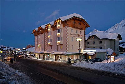 Sport Hotel Vittoria**** s polpenziou - Passo Tonale