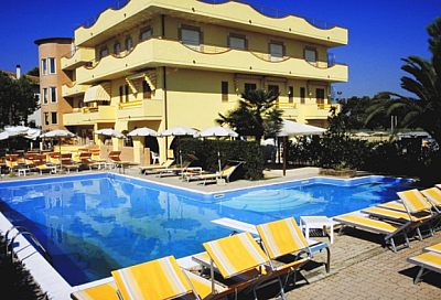 Hotel Rivadoro *** s plnou penzí - Martinsicuro