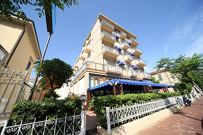 Hotel Rivazzurra*** s plnou penzí - Pesaro
