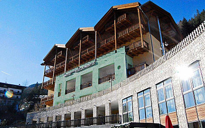 Hotel Stella Montis **** s polopenzí - Campitello di Fassa