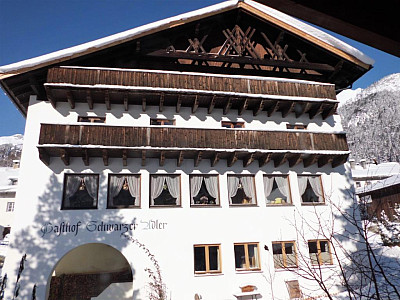 Hotel Schwarzer Adler*** s polopenzí - Pettneu am Arlberg