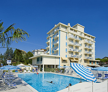 Hotel Bolivar*** s polopenzí - Lido di Jesolo