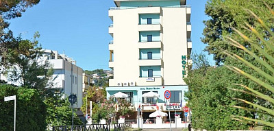 Hotel Excelsior*** s plnou penzí - Montesilvano