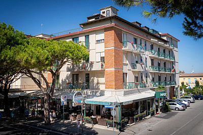 Hotel Harry's I *** s polopenzí - Lido di Jesolo