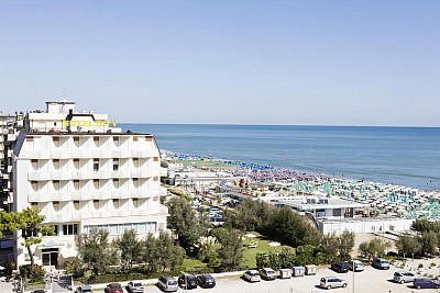 Hotel City *** s polopenzí - Milano Marittima
