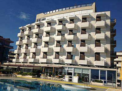 Hotel David*** s plnou penzí - Cesenatico