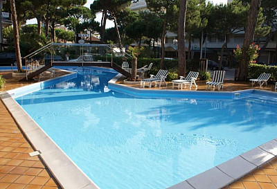 Hotel Gatto Bianco Corona*** s plnou penziou - Milano Marittima