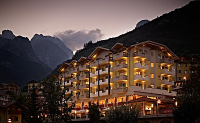 Hotel Alpenresort Belvedere SPA****S s polpenziou - Molveno