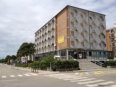 Hotel Quadrifoglio *** s plnou penzí - Lido delle Nazioni