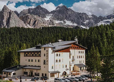Hotel Tre Croci *** s polopenzí - Cortina d'Ampezzo