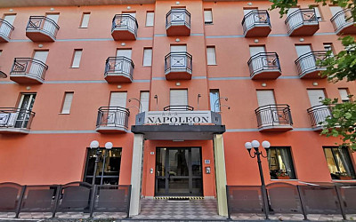 Hotel Napoleon *** s plnou penzí - San Mauro Mare
