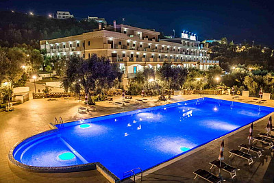 Hotel Delle More **** s polpenziou - Vieste