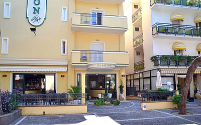 Hotel Ariston *** S plnou penzí - Misano Adriatico