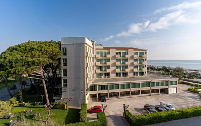 Hotel Balance**** s polpenziou - Milano Marittima