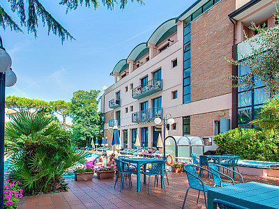 Hotel Capriccio**** s polopenzí - Cervia
