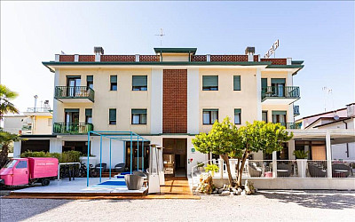 Hotel Regina*** I s polopenzí - Caorle