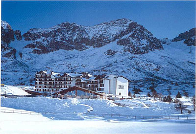 Hotel Piandineve**** s polopenzí - Passo Tonale