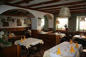 Hotel Krone*** s polpenziou - Brunico