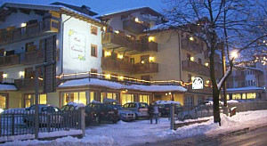 Hotel Canada**** s polopenzí - Pinzolo