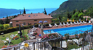 Hotel Elisa*** s polpenziou - Tignale Lago di Garda
