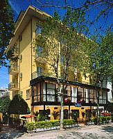 Hotel Busignani*** s plnou penziou - Rimini