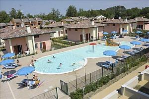 Apartmány Airone Bianco**** s polopenzí - Lido delle Nazioni