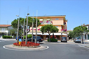 Hotel Azzurra*** s polpenziou - Sirmione Lago di Garda