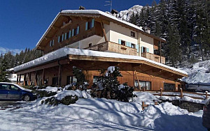 Hotel La Molinella*** s polopenzí - Soraga Val di Fassa - foto 2