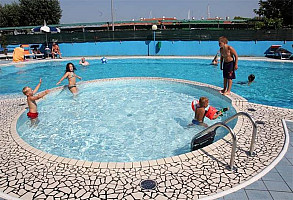 Hotel Ambassador **** s polopenziou - Porto Santa Margherita