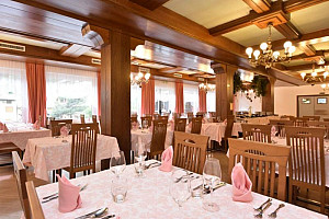 Hotel Bellaria***+ s polpenziou - Predazzo