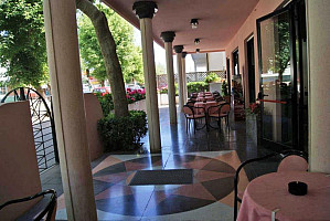 Hotel Rosy*** s plnou penziou - Rimini