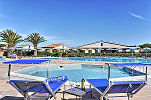 Villaggio La Cecinella*** I s plnou penzí - Marina di Cecina
