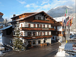 Hotel Adriana*** s polpenziou - Alleghe