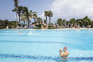 Hotel Calabrisella*** s plnou penziou - Capo Vaticano