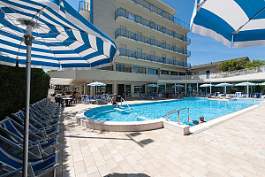 Hotel Miami*** s polopenzí - Lido di Jesolo