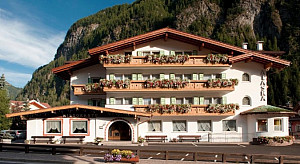 Hotel Alaska*** s polpenziou - Campitello di Fassa