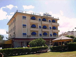 Hotel Colombo *** s polpenziou - Lido di Camaiore