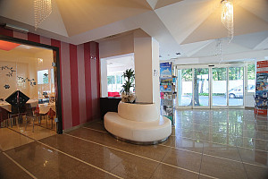 Hotel San Carlo *** s polpenziou - Cesenatico