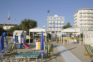 Hotel Ambasciatori*** s polpenziou - Senigallia