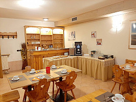 Hotel Garni Caravasc*** s raňajkami- Livigno