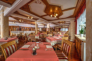 Hotel Alpenresort Belvedere SPA****S s polpenziou - Molveno