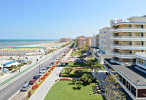 Hotel Caesar**** s polpenziou - Cesenatico