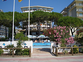 Hotel Ambasciatori Palace **** s polopenzí - Lido di Jesolo