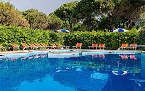 Hotel Ausonia *** s plnou penziou - Milano Marittima